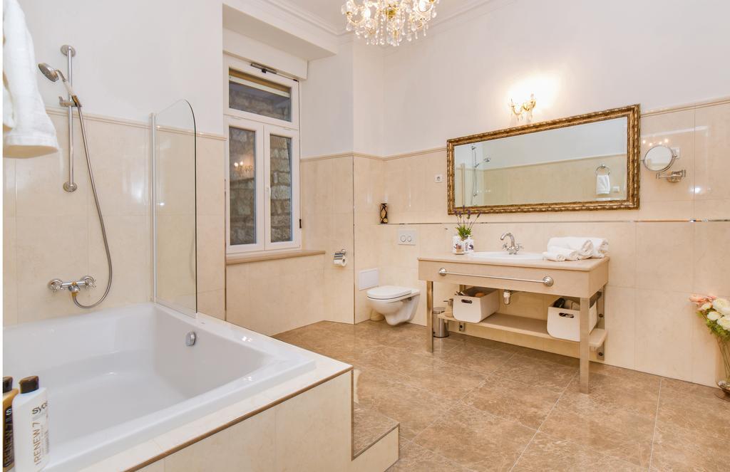 Luxury Seafront Apartment Banje Dubrovnik Exterior foto