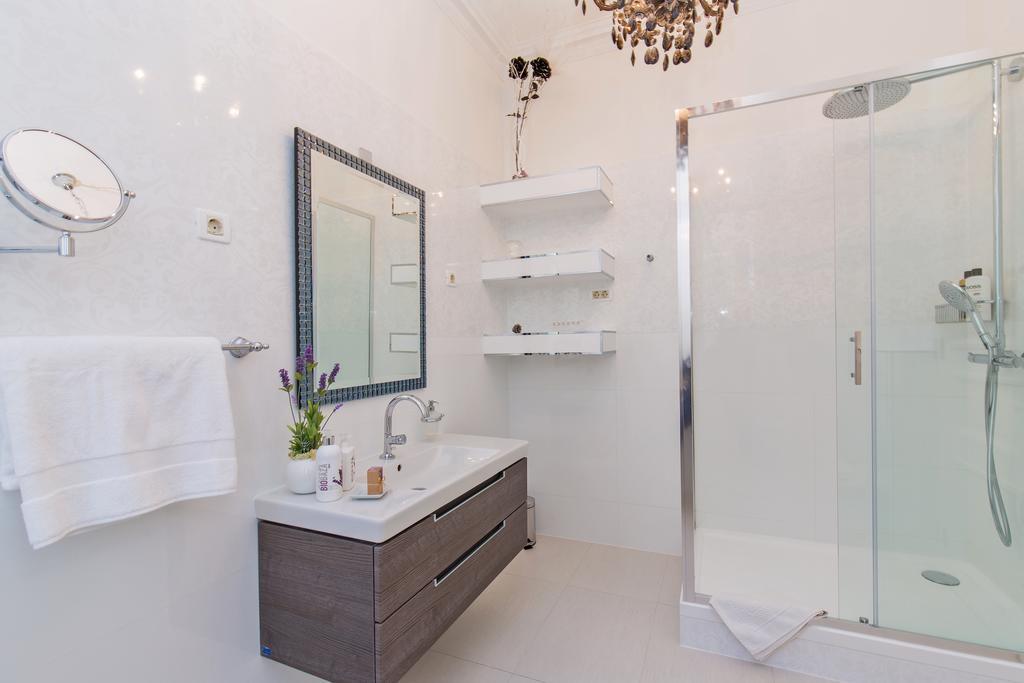 Luxury Seafront Apartment Banje Dubrovnik Exterior foto